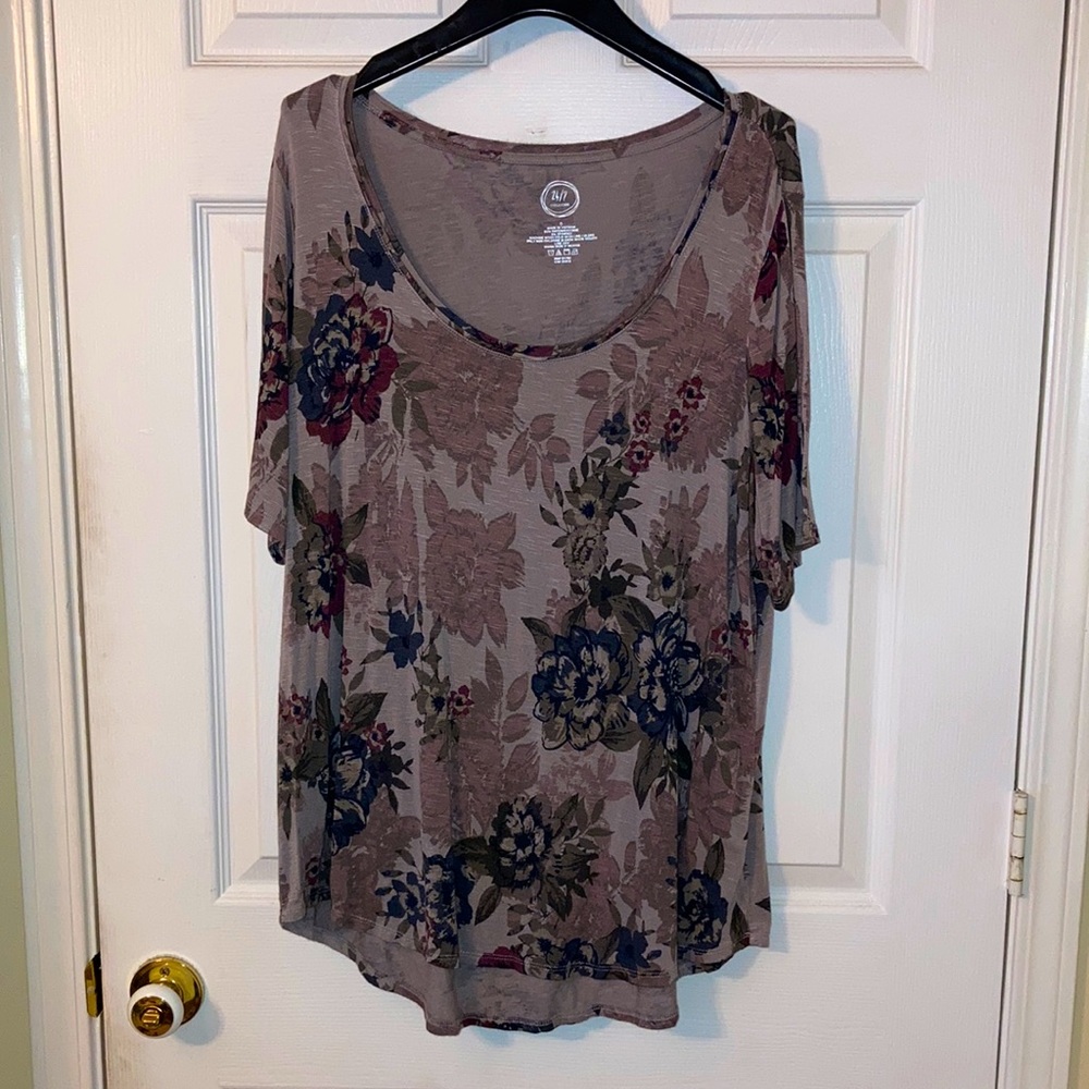 Maurices 24/7 plus size 0x fitted t-shirt